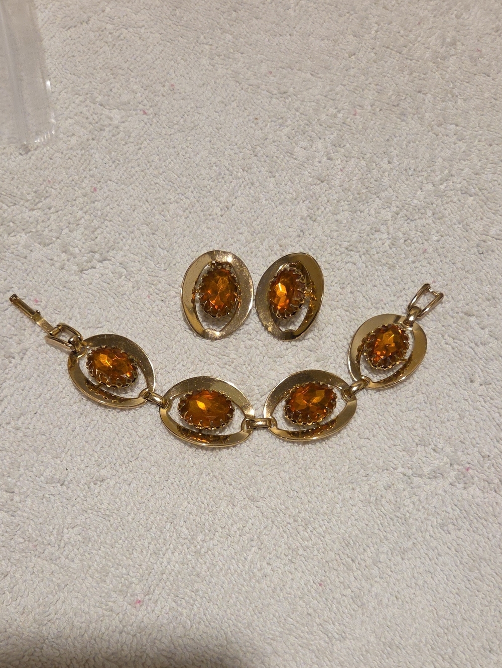 Gold-Tone Bracelet with Amber Oval Stones